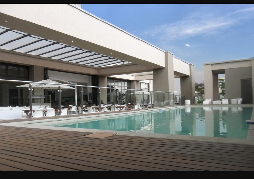 615 Sandton Skye Joanesburgo Exterior foto