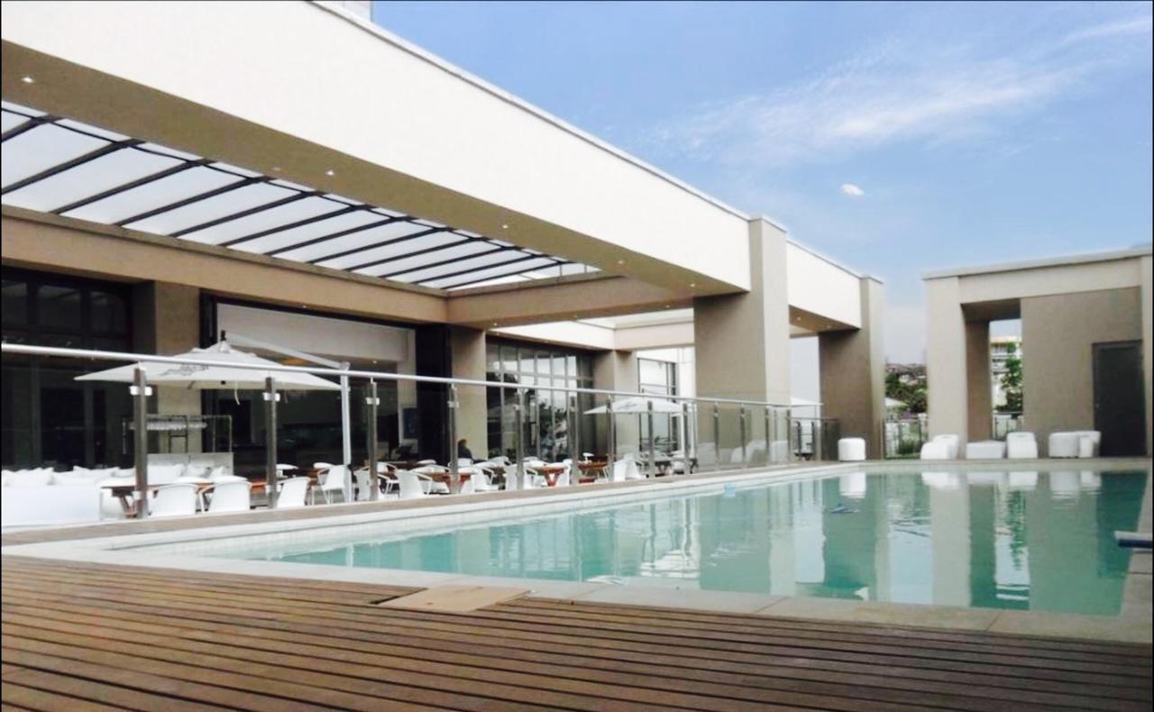 615 Sandton Skye Joanesburgo Exterior foto